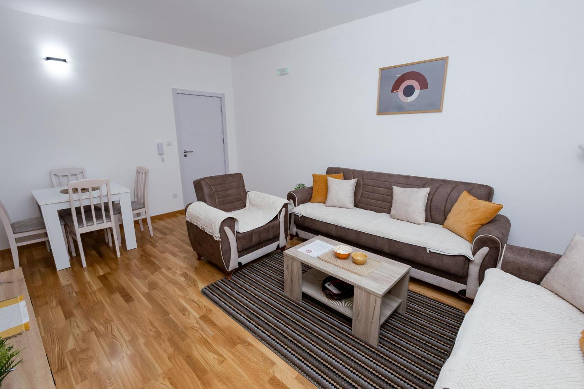 Apartamento Elegant Escape Podgorica Exterior foto